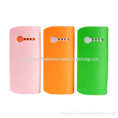 USB Battery Charger with 4,400mAh True Capacity, Used for Mobiles/GPS/MP3/MP4 Players and Tablet PCs